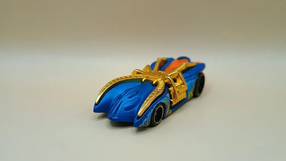 Hot Wheels Arachnorod HW Imagination 2013 Series - X1704